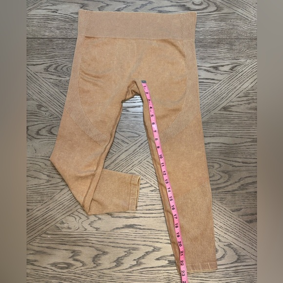 JoyLab Women’s Large Tan Beige Legging Hi-Rise 7/8 Length - Picture 5 of 6